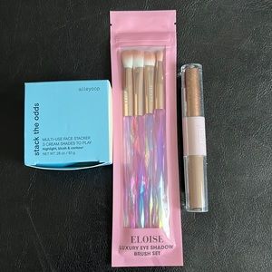 Makeup bundle
